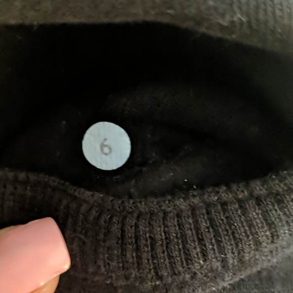 Lululemon - Picture 6 of 6